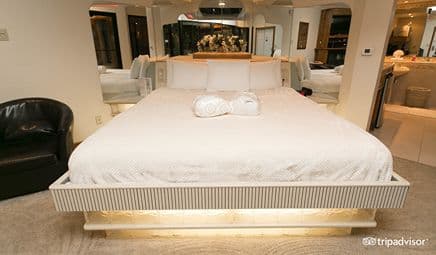 Sybaris Indianapolis hotel photo 2
