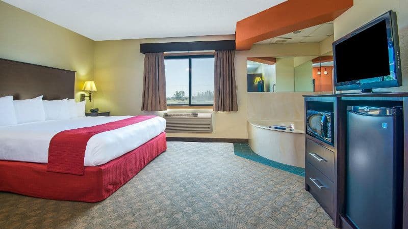 AmericInn by Wyndham Ames hotel photo 2