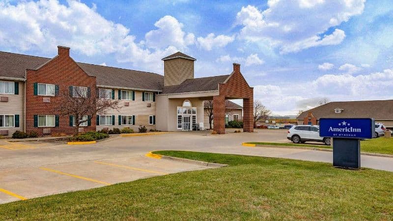 AmericInn by Wyndham Pella hotel photo 3