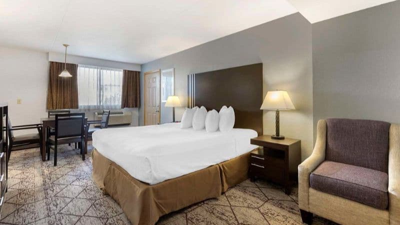Best Western Plus Longbranch Hotel & Convention Center hotel photo 4