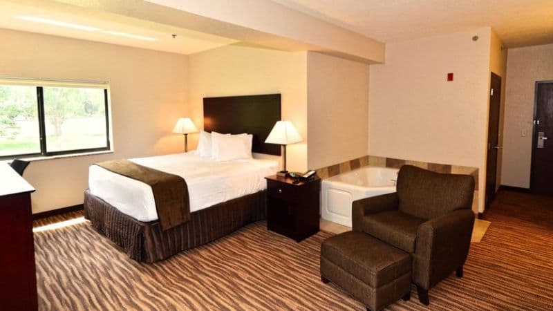 Boulders Inn & Suites Clarion hotel photo 2