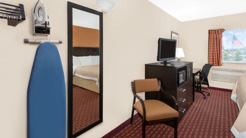 Days Inn by Wyndham Ames hotel photo 3