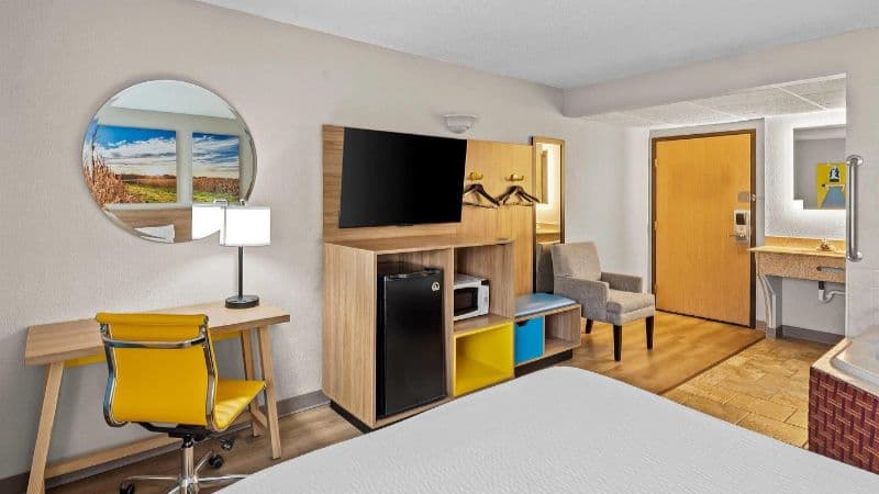 Days Inn by Wyndham Ames hotel photo 4