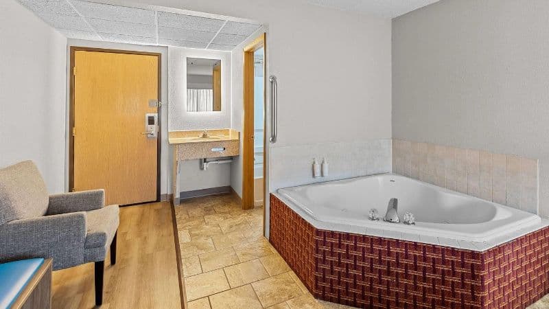 Days Inn by Wyndham Ames hotel photo 5