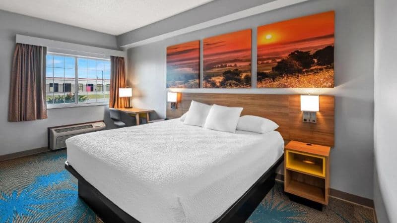 Days Inn by Wyndham Carroll hotel photo 4