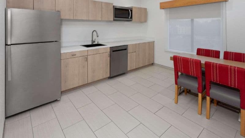 La Quinta Inn & Suites by Wyndham Coralville Iowa City hotel photo 4