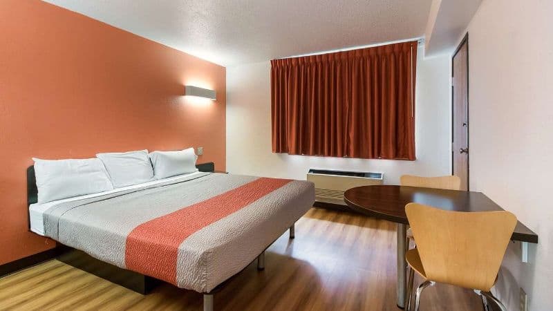 Motel 6 Davenport hotel photo 4