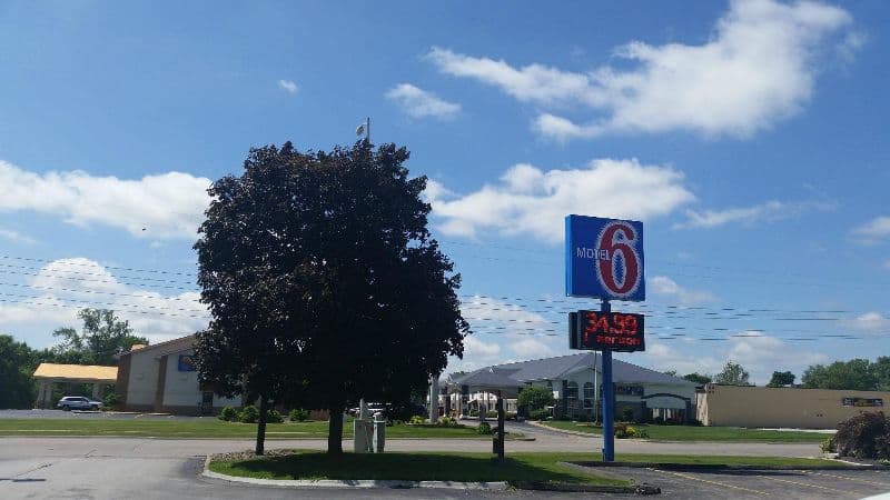 Motel 6 Moline hotel photo 5