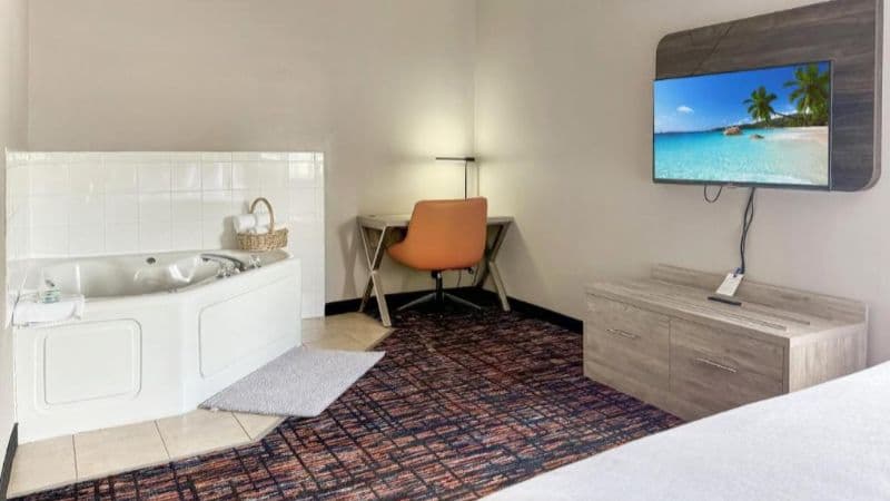 Reston Inn & Suites hotel photo 2