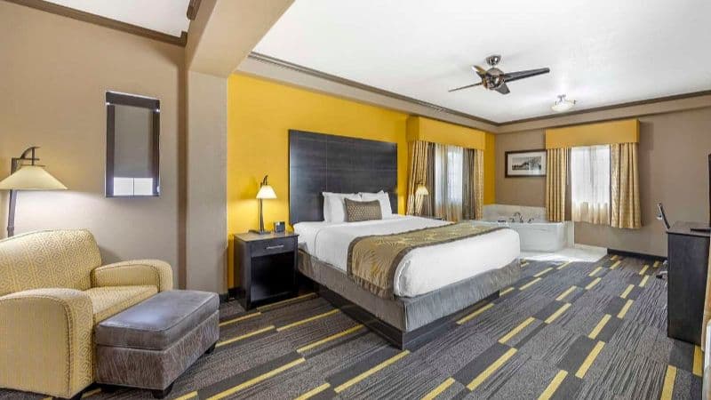 Best Western Plus Emerald Inn & Suites hotel photo 2