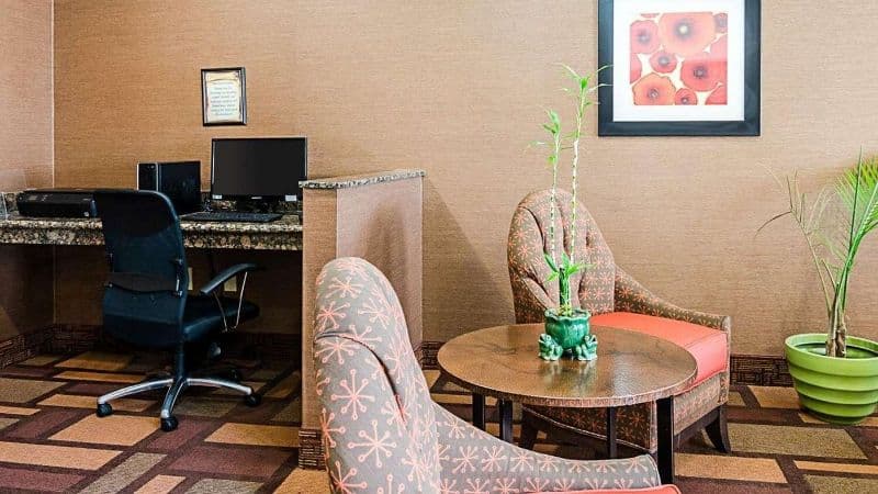 Comfort Inn & Suites Lawrence – University Area hotel photo 3