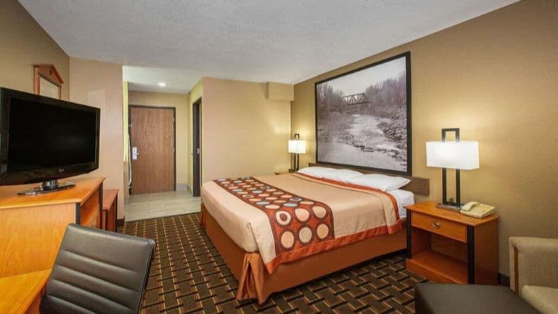 Super 8 by Wyndham Ottawa hotel photo 3