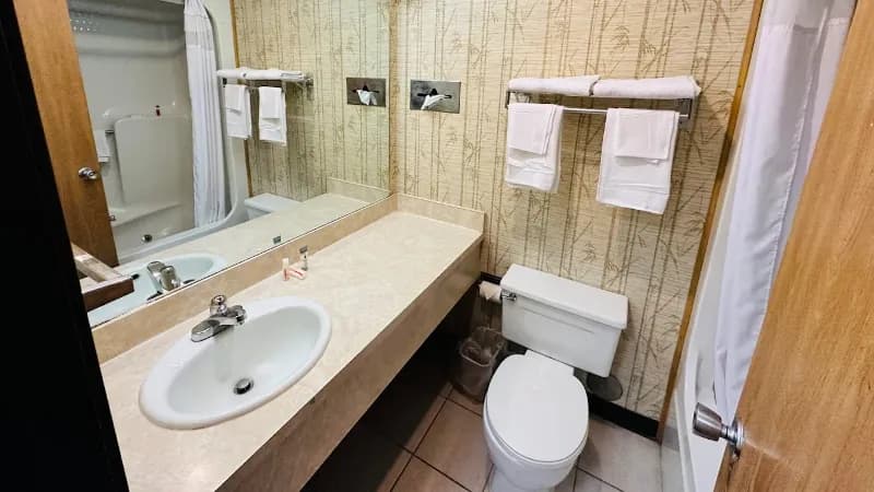 Travel Inn & Suites hotel photo 4