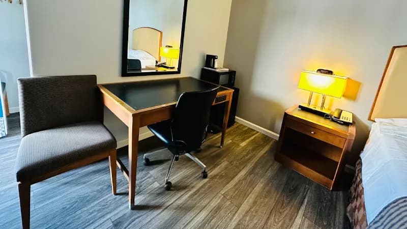 Travel Inn & Suites hotel photo 5