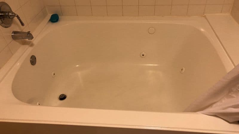 DoubleTree Suites by Hilton Lexington Jacuzzi room
