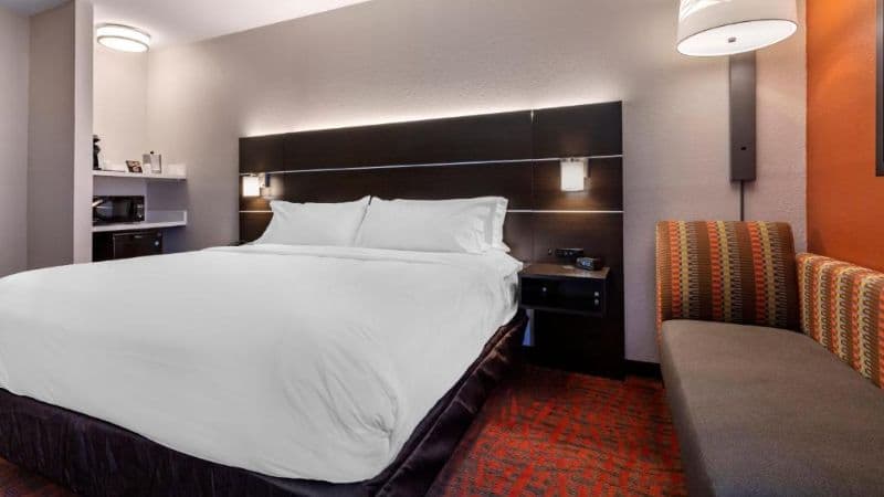 Holiday Inn Express Metropolis hotel photo 3