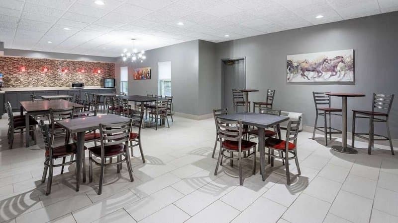 Ramada by Wyndham Sellersburg / Louisville North hotel photo 3