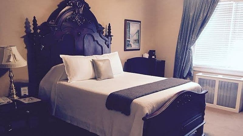 The Woodford Inn hotel photo 2