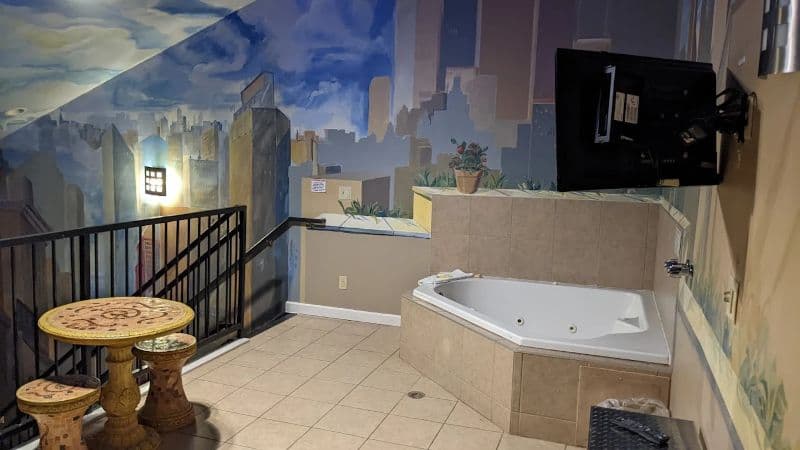 Wildwood Inn Jacuzzi room