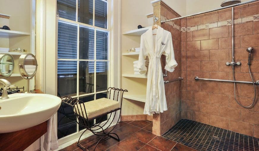 Ashton’s Bed and Breakfast hotel photo 5