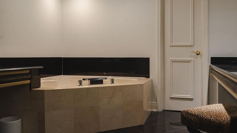 Bourbon Orleans Hotel Jacuzzi room