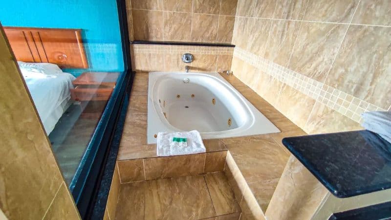 Clover Inn & Suites hotel photo 2