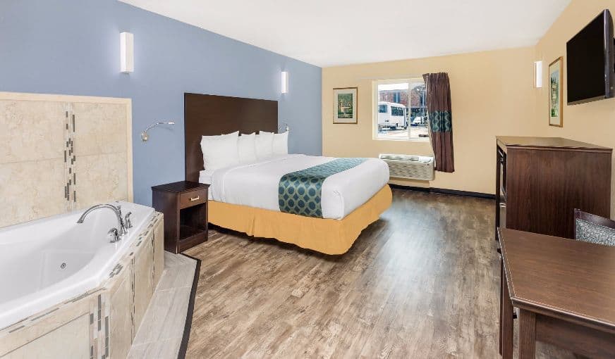 Days Inn By Wyndham New Orleans Pontchartrain Jacuzzi room
