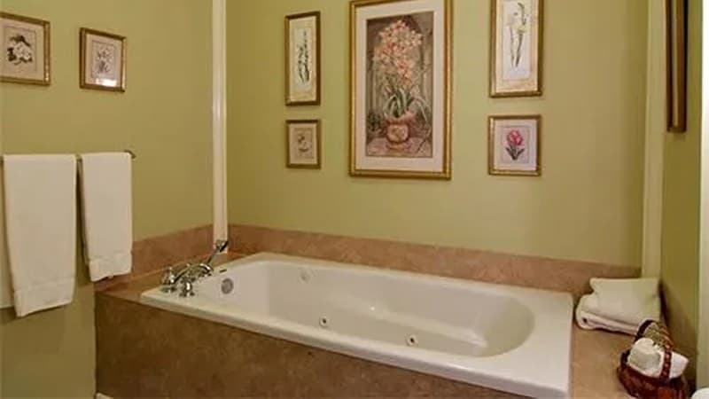 Historic Michabelle Inn hotel photo 2