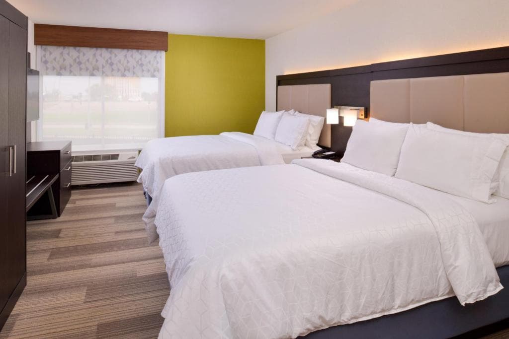 Holiday Inn Express & Suites Shreveport - West By IHG hotel photo 3