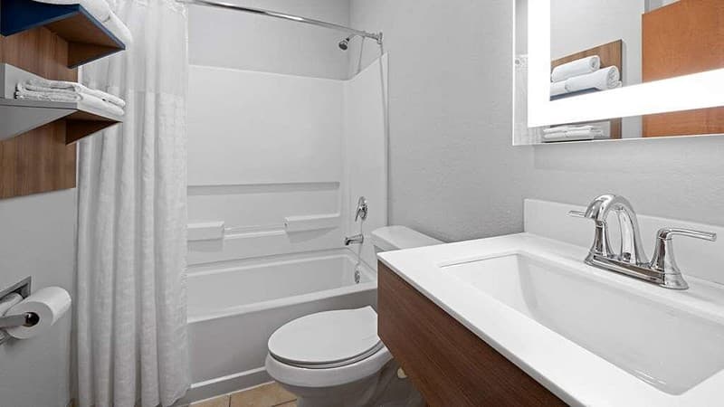 Microtel Inn & Suites by Wyndham Houma hotel photo 2