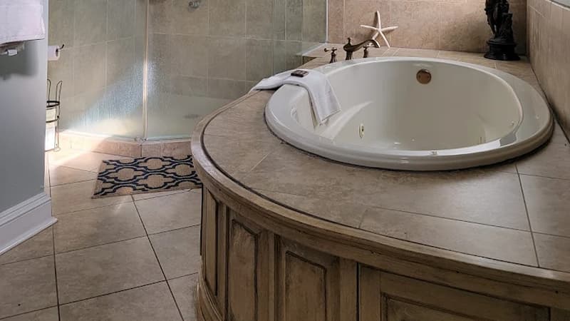 Nottoway Resort Jacuzzi room
