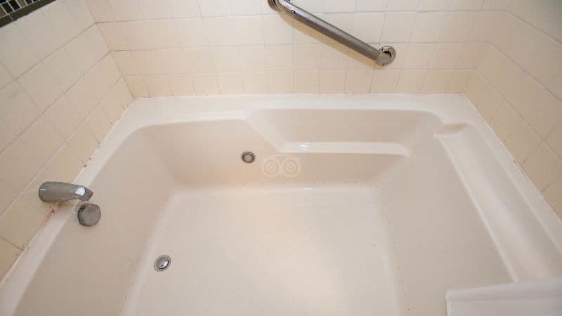 Mira Monte Inn & Suites Jacuzzi room
