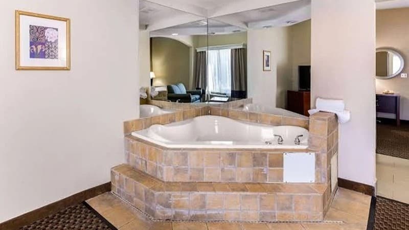 Comfort Suites Elkridge Columbia Gateway hotel photo 2