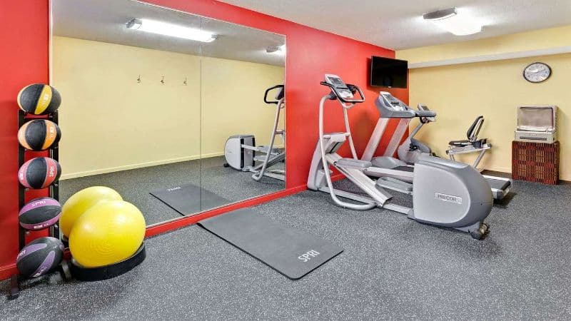 Ramada by Wyndham Baltimore West hotel photo 4