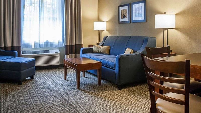 Comfort Inn & Suites Sturbridge – Brimfield hotel photo 3