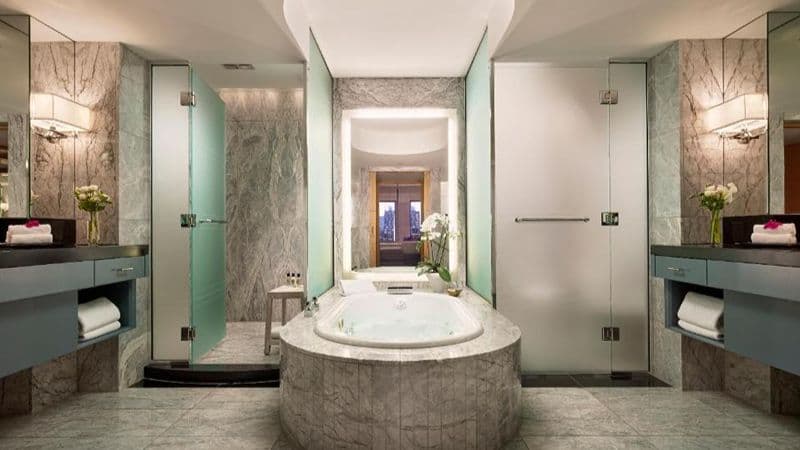 Mandarin Oriental Boston Jacuzzi room