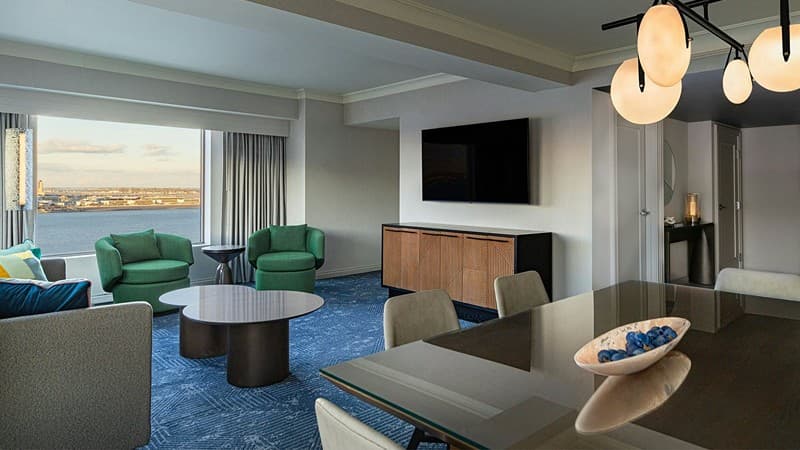 Renaissance Boston Waterfront Hotel hotel photo 4