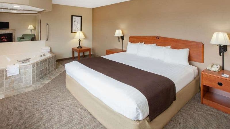 AmericInn by Wyndham Greenville hotel photo 2