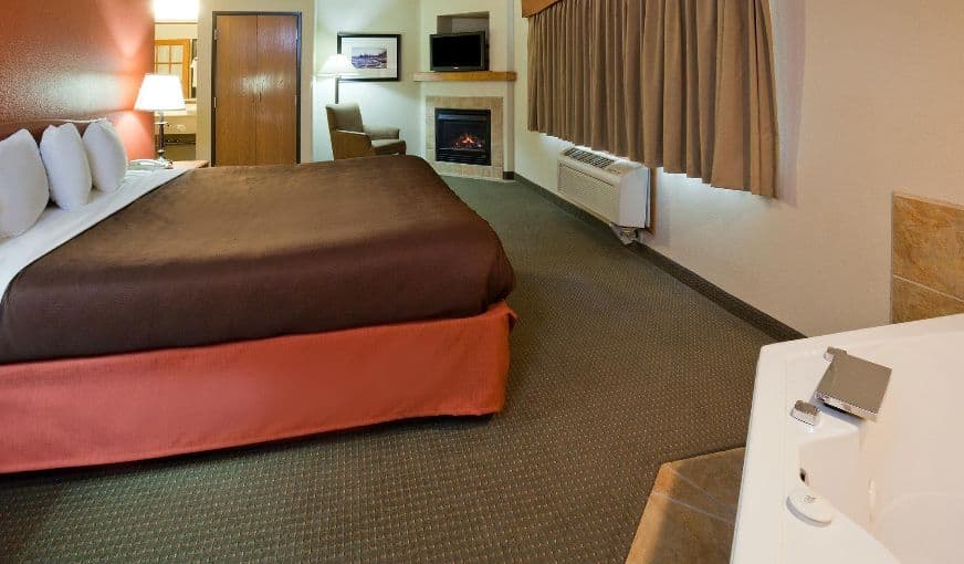 AmericInn by Wyndham Wetmore Munising hotel photo 2