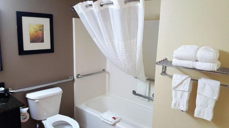 Baymont by Wyndham Belleville Airport Area hotel photo 3