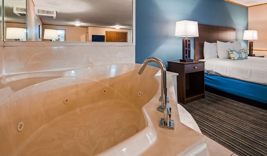Best Western Woodhaven Inn hotel photo 2
