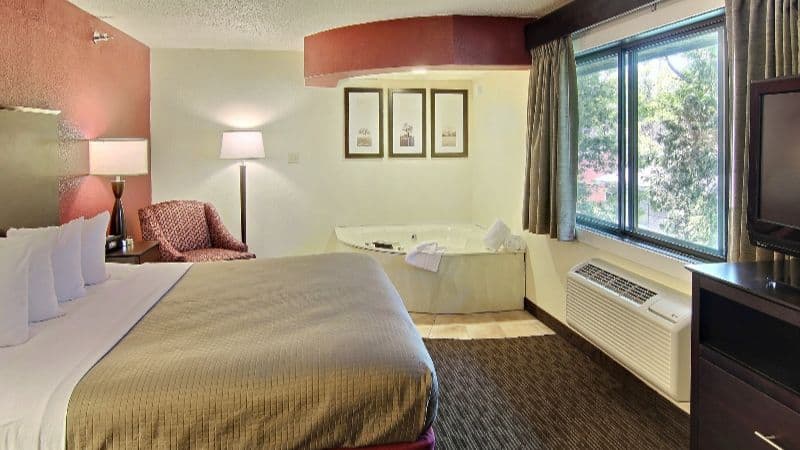 Blossom Hotel & Suites Traverse City hotel photo 3