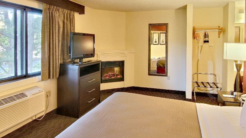 Blossom Hotel & Suites Traverse City hotel photo 4