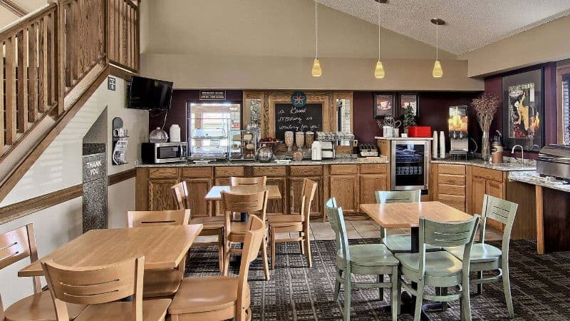 Blossom Hotel & Suites Traverse City hotel photo 5