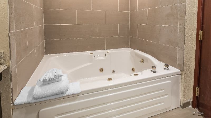 Comfort Inn & Suites Allen Park – Dearborn hotel photo 4