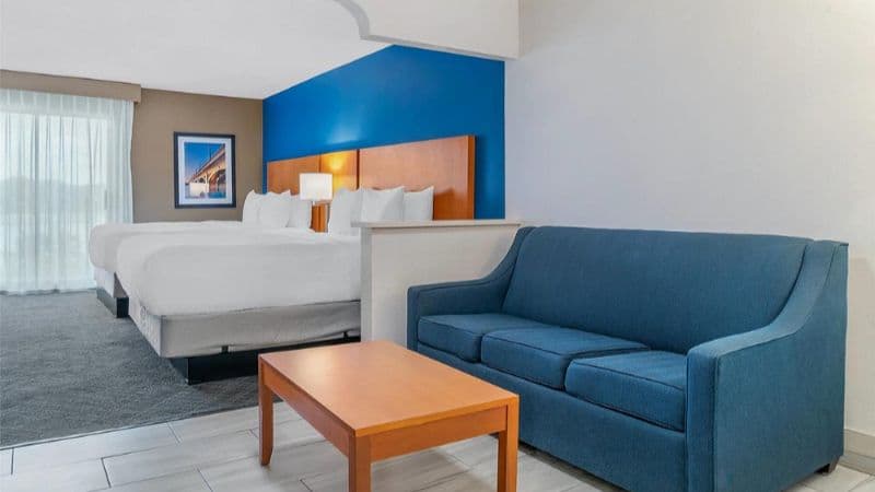 Comfort Suites Auburn Hills hotel photo 3