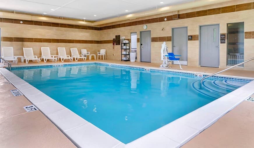 Comfort Suites Auburn Hills hotel photo 5
