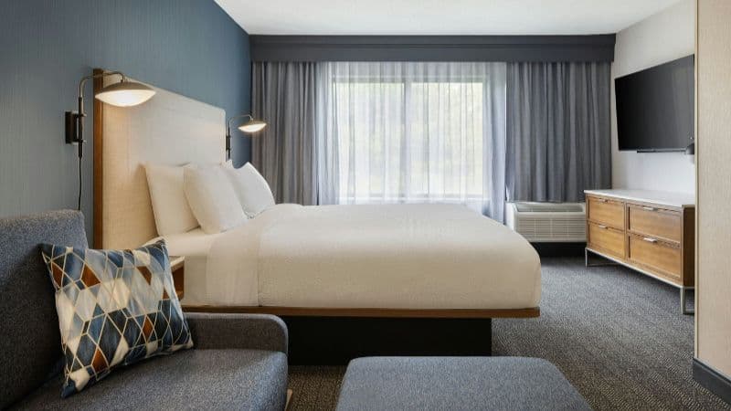 Courtyard by Marriott Traverse City hotel photo 2