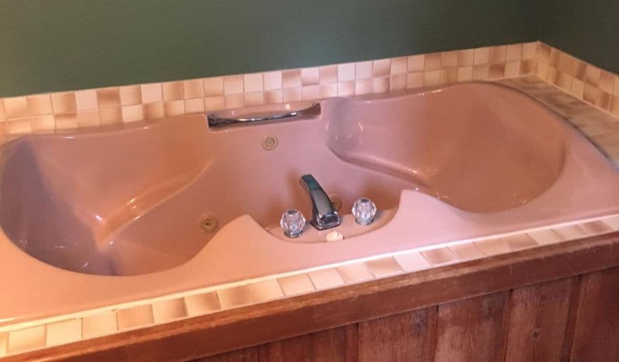 Crystal Mountain Jacuzzi room