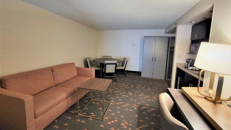 Holiday Inn & Suites Ann Arbor Univ. Michigan Area, an IHG Hotel hotel photo 4